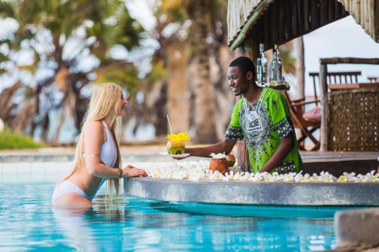 Reef Hotel Mombassa Buitenkant foto