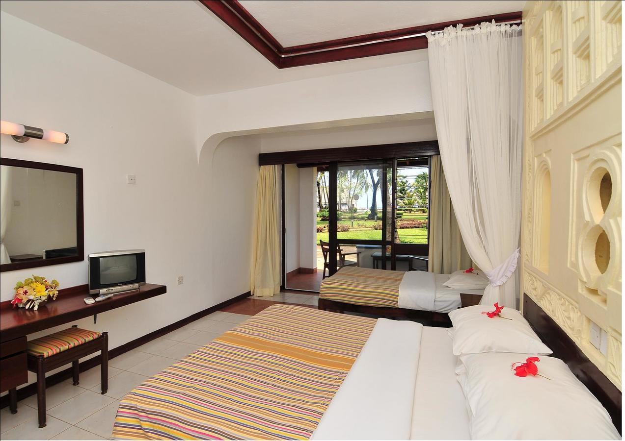 Reef Hotel Mombassa Buitenkant foto