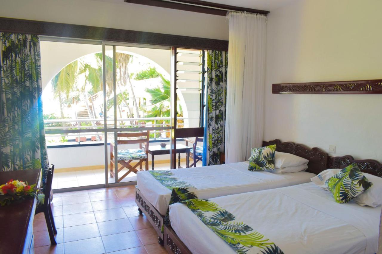 Reef Hotel Mombassa Buitenkant foto