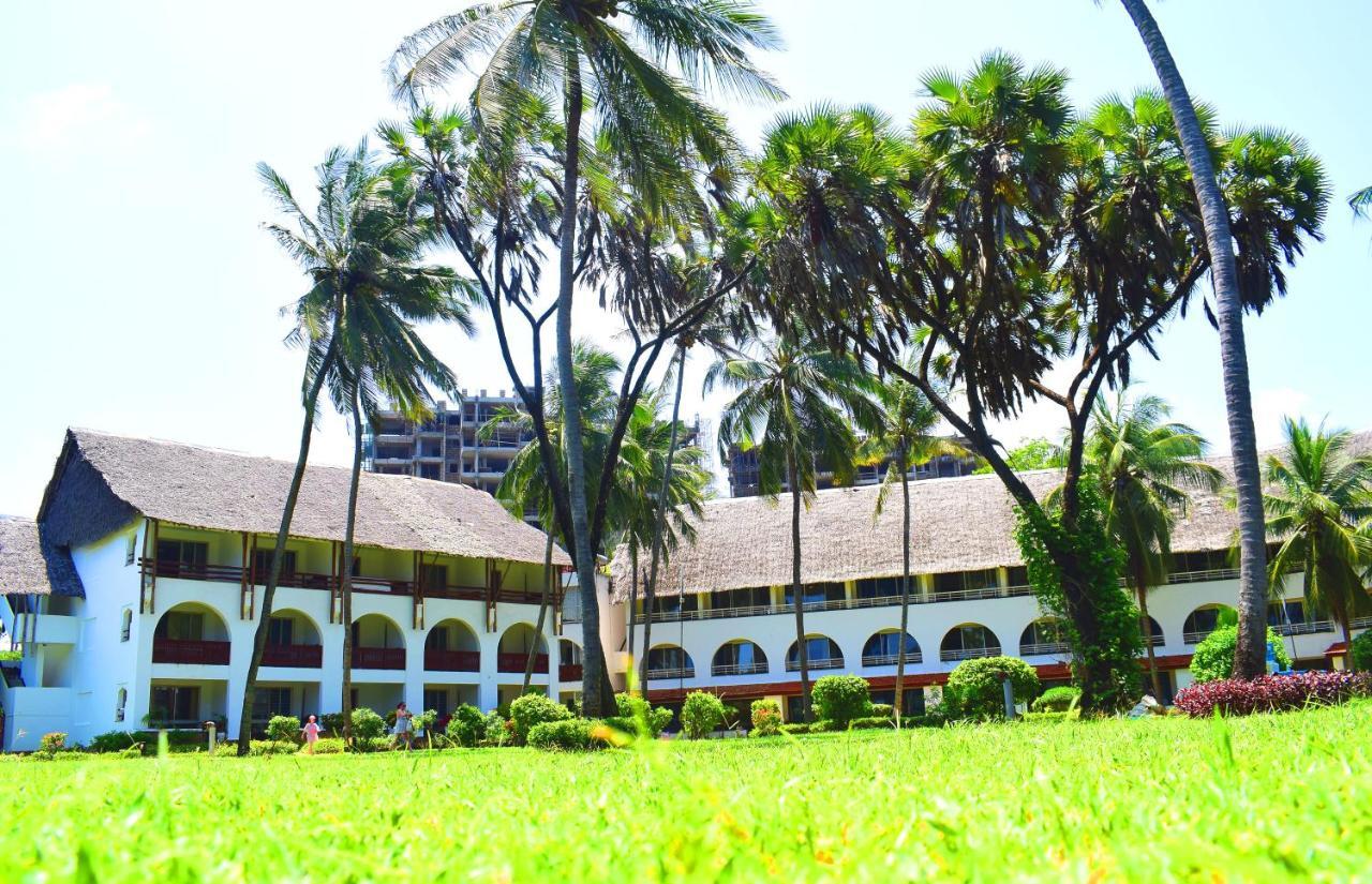 Reef Hotel Mombassa Buitenkant foto