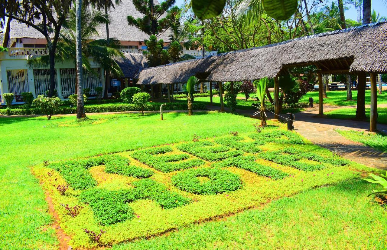 Reef Hotel Mombassa Buitenkant foto